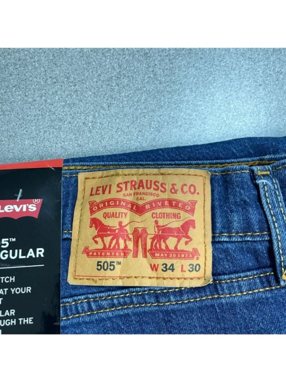 NWT Levi's 505 Men's 34x30 Blue Regular Fit Stretch Jeans Straight Leg Denim